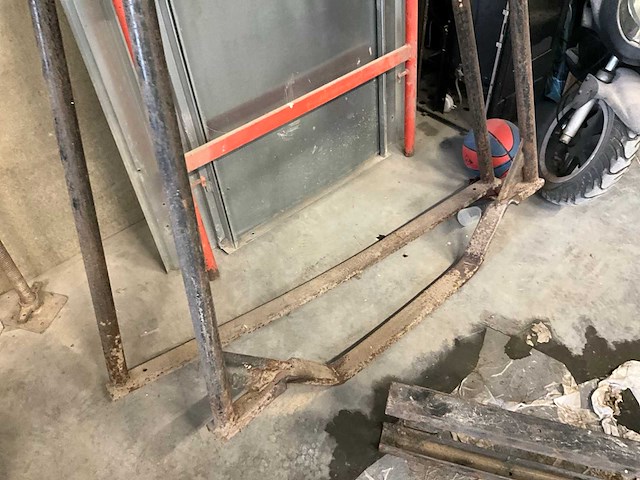 Chassis bouwlift - afbeelding 3 van  6