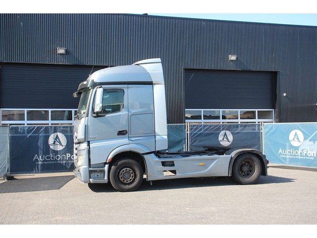 Chassis cabine mercedes-benz actros diesel 422pk 2012 - afbeelding 1 van  1