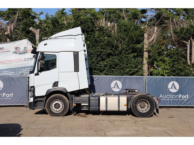 Chassis cabine renault diesel - afbeelding 1 van  1