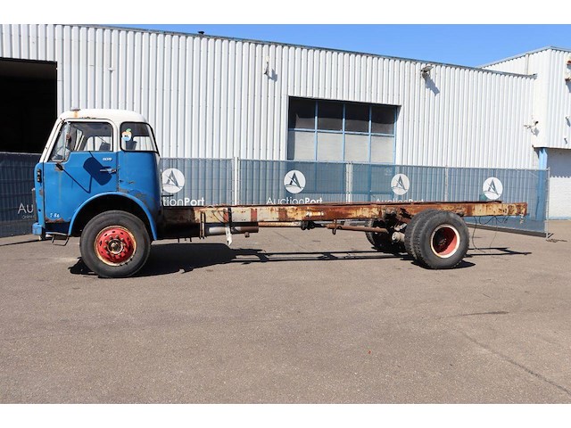 Chassis cabine volvo f86-49s diesel 1974 - afbeelding 1 van  1