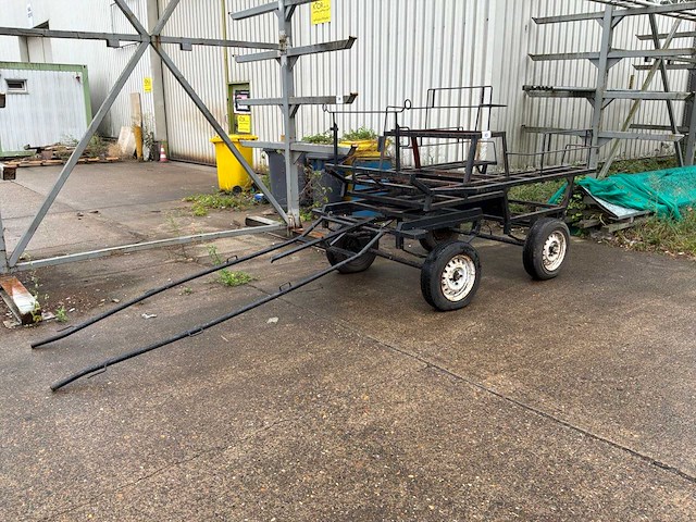 Chassis menwagen - afbeelding 1 van  7