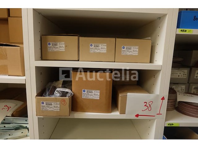 Chassishardware - afbeelding 1 van  10