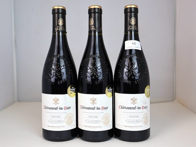 Châteauneuf-du-pape maison castel 2019 (3x) - afbeelding 1 van  4
