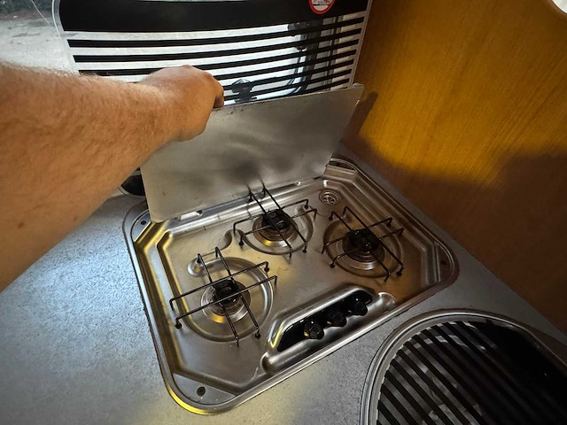 Chausson flash 11m12 - camper - afbeelding 35 van  67