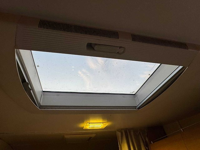 Chausson flash 11m12 - camper - afbeelding 36 van  67