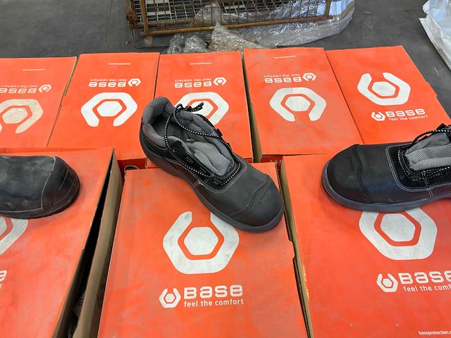 Chaussure de travail - afbeelding 3 van  5