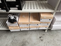 Chaussures e.a. (+/- 120 paires) - afbeelding 13 van  20