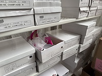 Chaussures e.a. (+/- 120 paires) - afbeelding 17 van  20