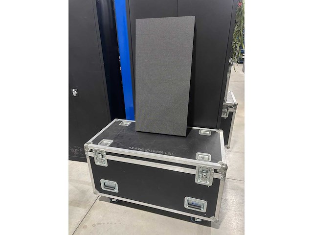 Chauvet - f4ip - led-panel (32x) - afbeelding 1 van  2