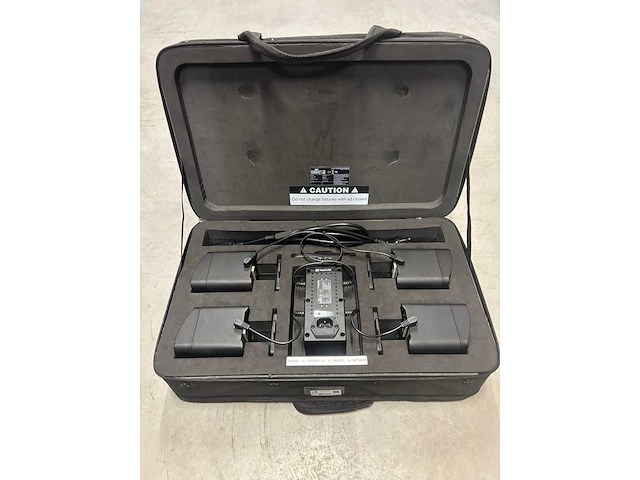 Chauvet - freedom h1 - 4x chauvet freedom h1 par (4x) - afbeelding 1 van  2