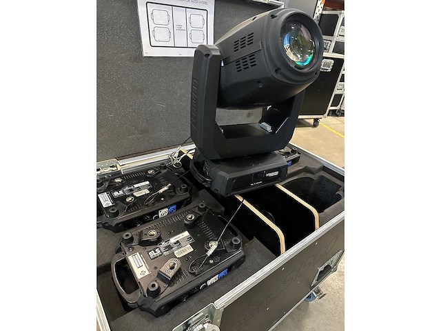 Chauvet - intimidator 140sr - strobe & verlichting (2x) - afbeelding 1 van  2