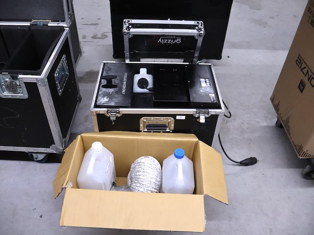Chauvet cumulus low fog machine - afbeelding 1 van  8