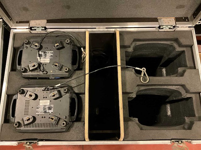 Chauvet intimidator sr140 hybride movinghead (2x) - afbeelding 6 van  6