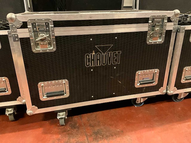 Chauvet intimidator sr140 hybride movinghead (4x) - afbeelding 4 van  4