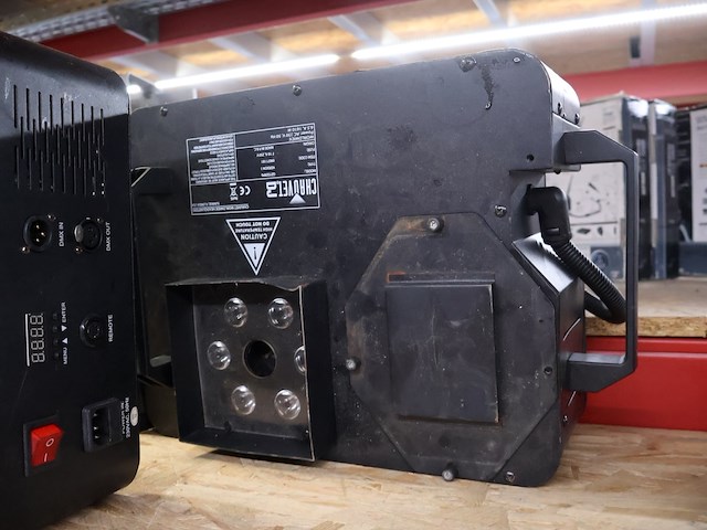 Chauvet licht & rookmachine (x2) - afbeelding 3 van  5