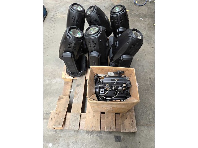 Chauvet moving head (6x) - afbeelding 4 van  5