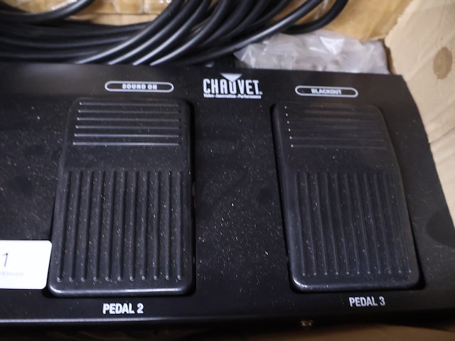 Chauvet voetcontroller - afbeelding 2 van  3