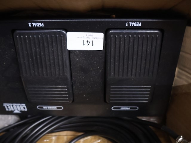 Chauvet voetcontroller - afbeelding 3 van  3