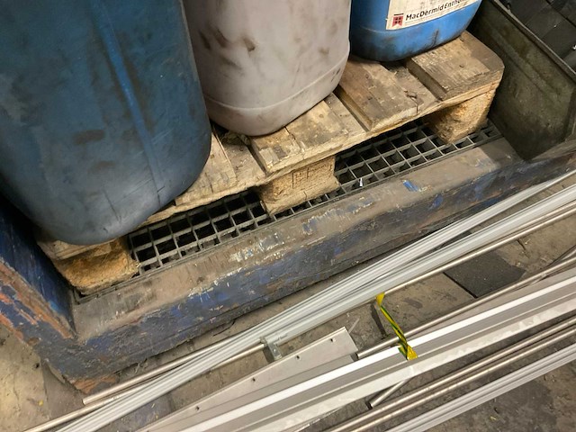 Chemicaliën stelling - afbeelding 3 van  4