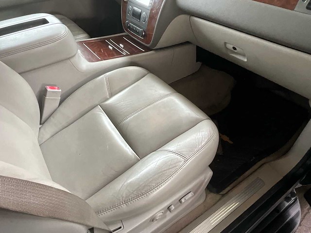 Chervrolet avalance oldtimer - afbeelding 2 van  13