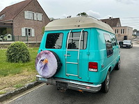 Cheverolet chevy van camper oldtimer - afbeelding 21 van  26