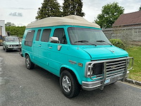 Cheverolet chevy van camper oldtimer - afbeelding 23 van  26