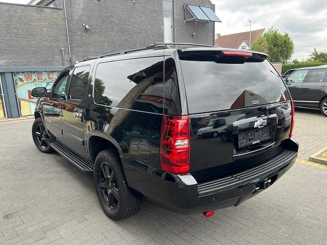 Chevrolet - - suburban - car - 2009 - afbeelding 8 van  20