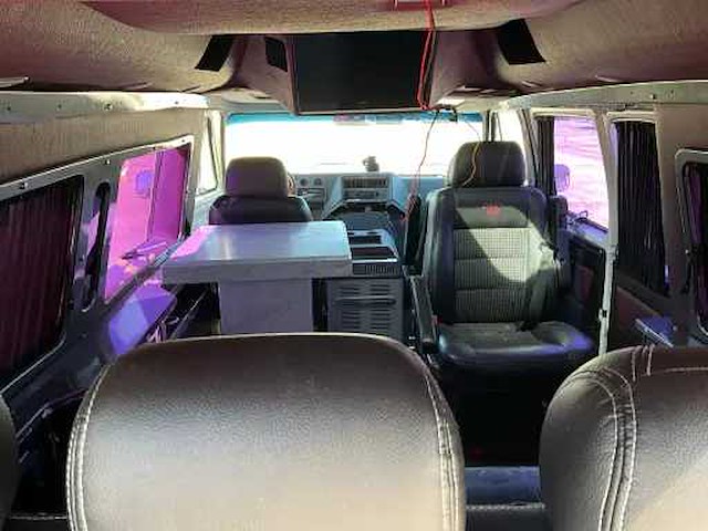 Chevrolet - chevy van v8 - g20 - campervan - afbeelding 33 van  50