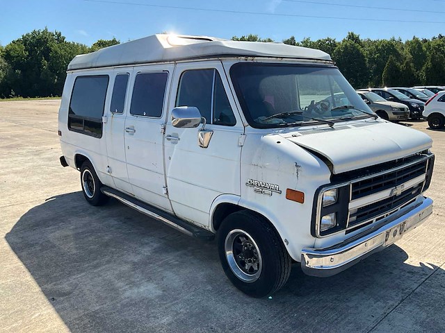 Chevrolet - chevy van v8 - g20 - campervan - afbeelding 23 van  50