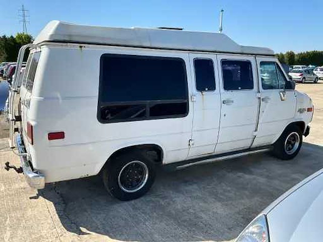Chevrolet - chevy van v8 - g20 - campervan - afbeelding 45 van  50