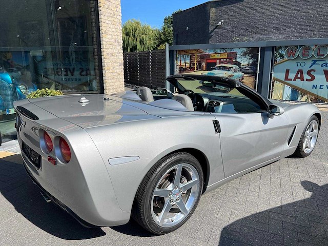Chevrolet - corvette - car - 2005 - afbeelding 8 van  11