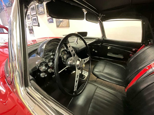 Chevrolet - corvette c2 - cabriolet - vintage auto's > 15 - afbeelding 5 van  29