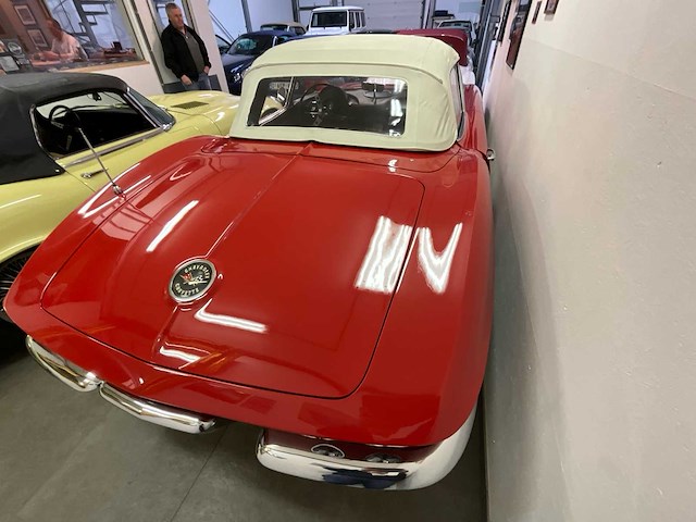 Chevrolet - corvette c2 - cabriolet - vintage auto's > 15 - afbeelding 25 van  29