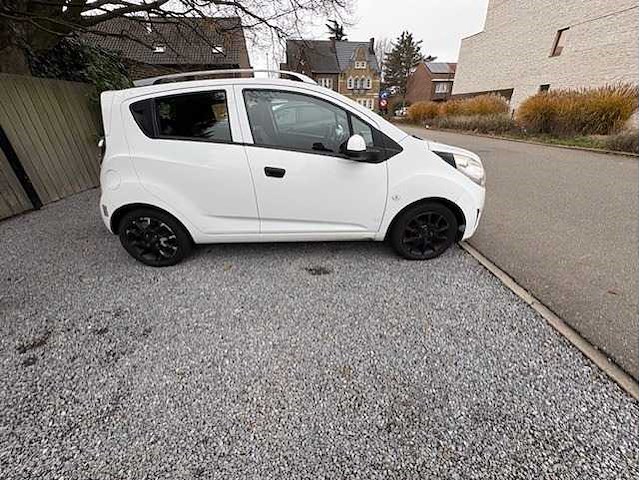 Chevrolet - spark - 1.0 16v lt+ bi-fuel - car - 2011 - afbeelding 15 van  17