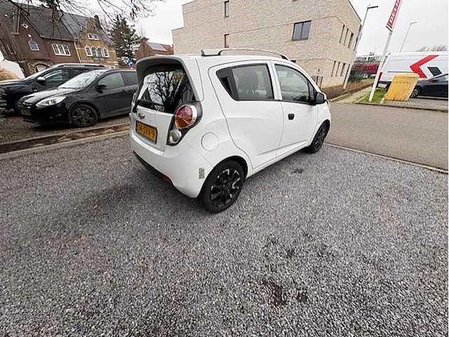 Chevrolet - spark - 1.0 16v lt+ bi-fuel - car - 2011 - afbeelding 17 van  17
