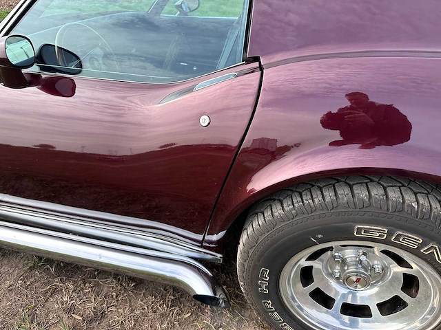 Chevrolet - targa - corvette c3 targa - oldtimer - afbeelding 32 van  43