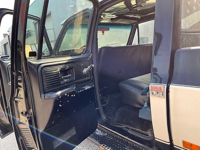 Chevrolet c30 dually oldtimer - afbeelding 7 van  8