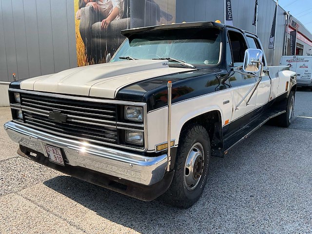 Chevrolet c30 dually oldtimer - afbeelding 1 van  34