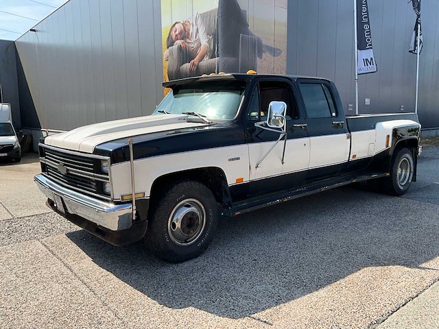 Chevrolet c30 dually oldtimer - afbeelding 12 van  34