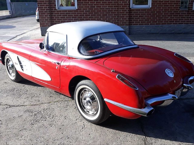 Chevrolet corvette c1 cabrio oldtimer - afbeelding 49 van  54