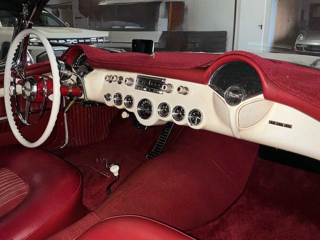 Chevrolet corvette c1 cabriolet vintage auto - afbeelding 15 van  49