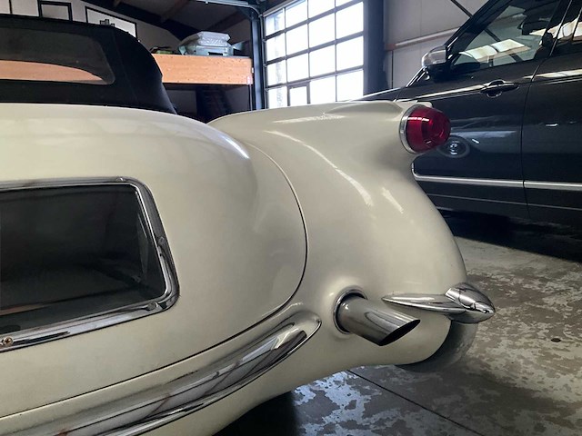 Chevrolet corvette c1 cabriolet vintage auto - afbeelding 25 van  45