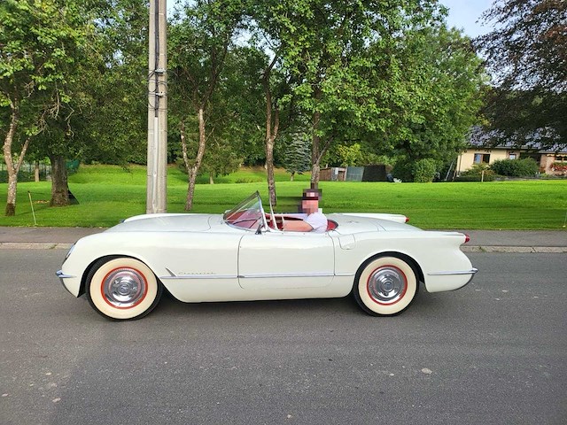 Chevrolet corvette c1 cabriolet vintage auto - afbeelding 42 van  45
