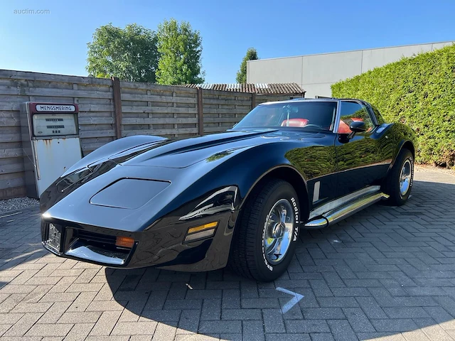 Chevrolet corvette c3 1982 - afbeelding 1 van  16