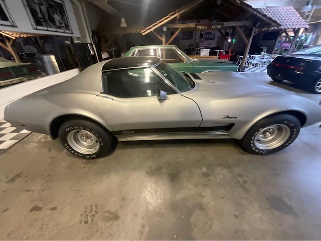 Chevrolet corvette c3 stingray vintage auto's > 15 - afbeelding 15 van  18