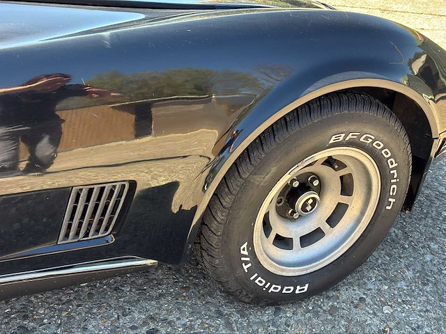 Chevrolet corvette c3 targa v8 coupé oldtimer (met papieren) - afbeelding 16 van  52