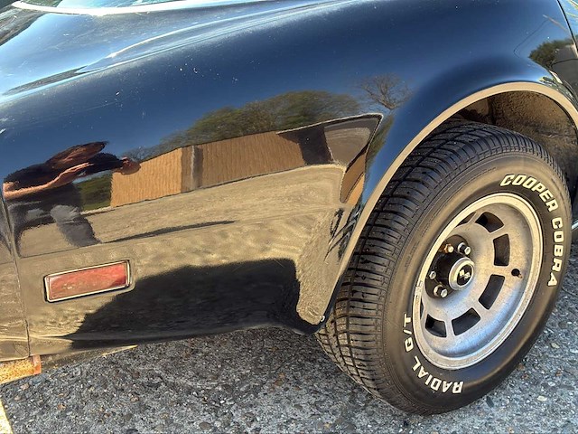 Chevrolet corvette c3 targa v8 coupé oldtimer (met papieren) - afbeelding 19 van  50