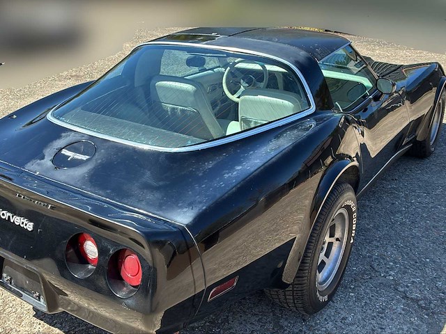 Chevrolet corvette c3 targa v8 coupé oldtimer (met papieren) - afbeelding 47 van  50