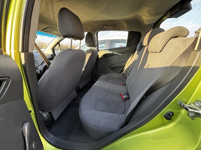 Chevrolet spark 1.0i, 2011 - afbeelding 10 van  36