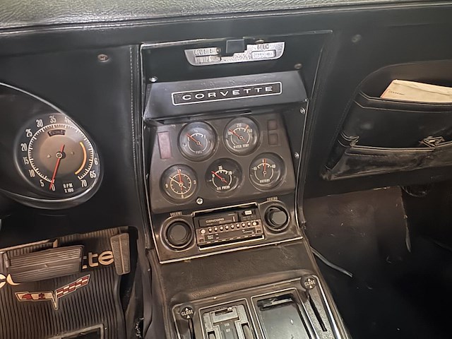 Chevrolet stingray cabriolet 1973 - afbeelding 8 van  17